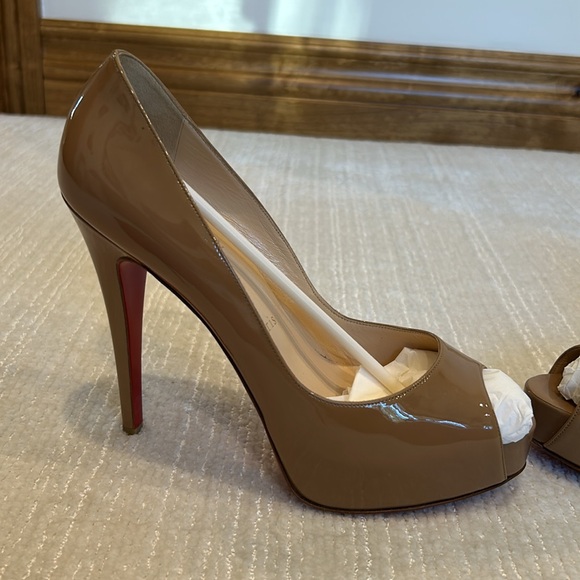 Christian Louboutin Hyper Prive Peep Toe Heels - Picture 10 of 11